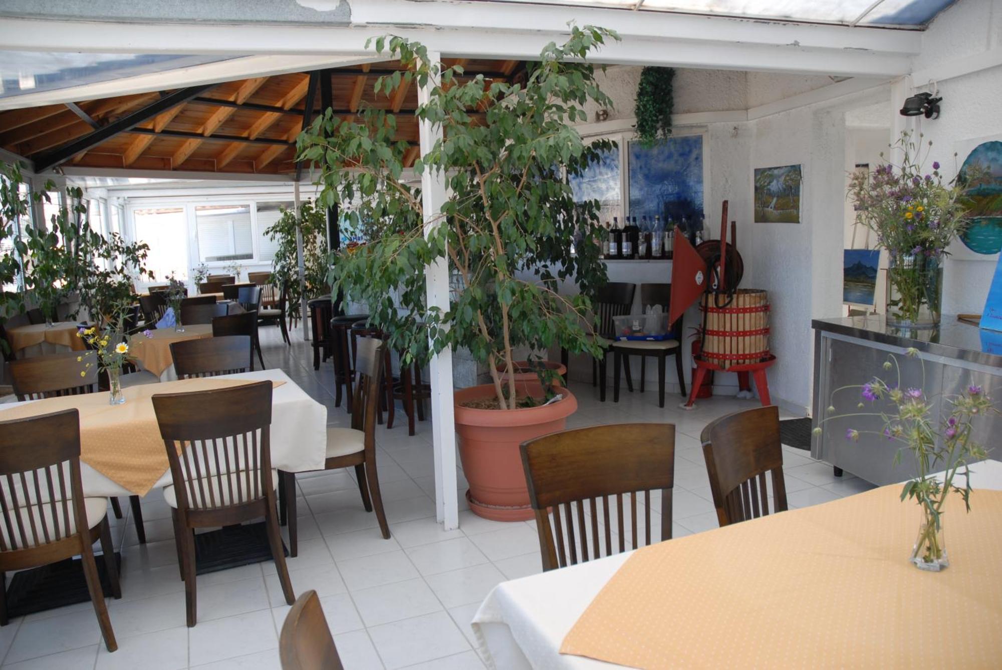 Amanda Hotel Neo Karlowasi Zewnętrze zdjęcie